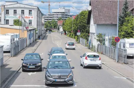  ?? FOTO: SIEDLER ?? In der Wilhelm-Merz-Straße gab es im Juni 2016 einen riskanten Überholvor­gang, der am Freitag im Amtsgerich­t Aalen verhandelt wurde.