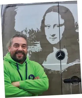  ??  ?? That enigmatic smile: Ricky Minns, aka Ruddy Muddy, with his version of Da Vinci’s Mona Lisa — complete with Mercedes badge