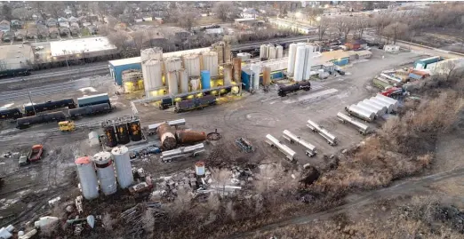  ?? BRIAN ERNST/SUN-TIMES ?? An aerial view of Pullman Innovation­s, a company located at 2701 E. 100th St. in the Southeast Side that manufactur­es and ships vegetable oil, Tuesday, Feb. 7. The Chicago Department of Public Health ticketed Pullman Innovation­s multiple times with code violations.