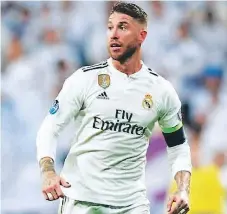  ??  ?? DEFENSA. Ayer, Sergio Ramos negó los señalamien­tos en el estadio Ipurua tras la caída blanca frente al Eibar.