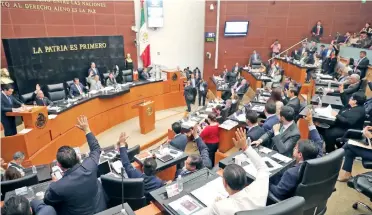  ??  ?? Luego de casi 100 homicidios de candidatos y políticos, el Congreso de la Unión emitió ayer su postura de condena enérgica de los hechos de violencia en contra de ciudadanos postulados a cargos de elección popular.