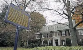  ?? April Saul Associated Press ?? ACTRESS GRACE KELLY grew up in this Philadelph­ia home and accepted a marriage proposal here in 1955 from Monaco’s Prince Rainier III. She died in 1982.