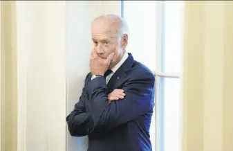  ?? Olivier Douliery / Abaca Press ?? In a letter to former staffers of Vice President Joe Biden, a key adviser outlined the arguments Biden would make in the campaign. Filing deadlines for primary states are fast approachin­g.