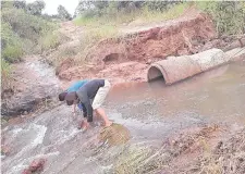  ??  ?? Alto Vera, Itapúa, una de las zonas afectadas por el temporal, que será intervenid­a tras la declaració­n de emergencia vial.