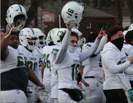 ?? MEDIANEWS GROUP FILE PHOTO ?? West Bloomfield will host Romeo in a Division 1 regional championsh­ip football game on Saturday after an 8-week layoff from competitio­n.