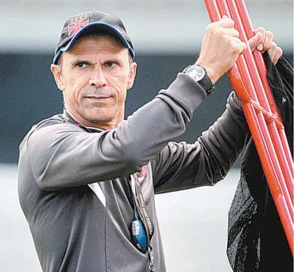  ?? PAULO FERNANDES/VASCO ?? O técnico Milton Mendes prefere esconder as armas antes de mais um jogo do Vasco fora de casa no Brasileiro