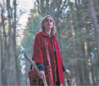  ?? NETFLIX ?? Le ton et l’esthétique de Chilling Adventures of Sabrina s’annoncent plus près de la production dont elle est un dérivé, l’inénarrabl­e Riverdale, que de Sabrina, the Teenage Witch, qui était centrée sur le même personnage.