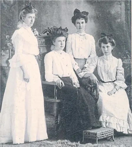  ?? SUTHERLAND FAMILY ?? Margaret Shay, left, with daughters Mabelle, Margaret and Coral. This photo was likely taken close to the time that Coral was sent to the Belmont Home, around 1905.