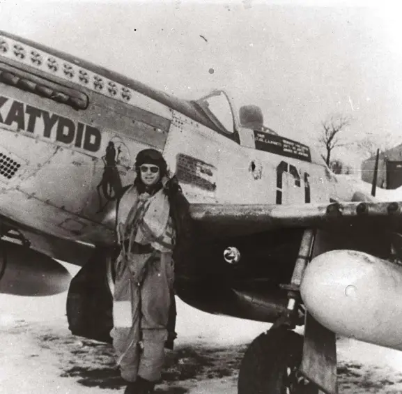  ??  ?? Righetti stands by his P-51D-10 s/n 44-14223 CL+M Katydid at Wormingfor­d in February 1945. The wear and tear evident on Katydid underscore­d the fact that Righetti flew whenever he could. (Photo courtesy of
Jack Cook)
