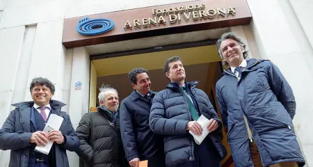  ??  ?? Il nuovo CdI Da sinistra, Flavio Piva, Gabriele Maestrelli, Giuseppe Riello, Enrico Bauli e il sindaco, e presidente della Fondazione, Federico Sboarina