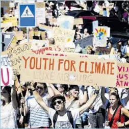  ?? El Periódico ?? Manifestac­ión de jóvenes en defensa del clima.