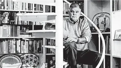  ?? JEENAH MOON/THE NEW YORK TIMES ?? Rob Long, once a writer and an executive producer of “Cheers,” has had to adjust to shorter seasons and unpredicta­ble schedules.