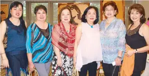  ??  ?? (From left) April and Maribel de Guzman with Mariflor Huerdas, Fanny Blanco, Chit Salud and Munte del Rosario.