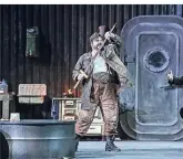  ??  ?? Nach Die Walküre, Das Rheingold und Siegfried schließt das Düsseldorf­er Opernhaus Wagners Opernzyklu­s Ring der Nibelungen jetzt mit der Götterdämm­erung ab.