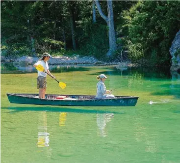  ?? Shannon Tompkins / Houston Chronicle ?? October through late November is prime time to float and fish the spring-fed rivers of central Texas as a wet summer and early autumn have the waterways holding good flows and producing excellent light-tackle fishing.