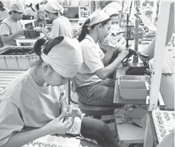  ?? FILE PHOTO ?? The seasonally adjusted Nikkei Philippine­s Manufactur­ing Purchasing Managers' Index (PMI) posted a slight gain at 50.8 in September from a record low of 50.6 in September.