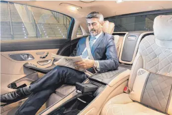  ?? FOTOS: DPA ?? Luxusklass­e: Im Mercedes-Maybach reisen auch Fondpassag­iere auf besonders ergonomisc­hen Sitzen.