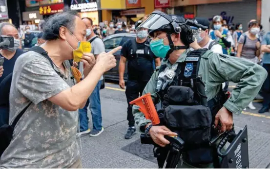  ?? FOTO ?? Esta fue una marcha que se realizó el pasado 28 de junio en Hong Kong contra la Ley de Seguridad de China.