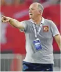  ??  ?? GUANGZHOU: This file picture taken on May 23, 2017 shows head coach of China’s Guangzhou Evergrande Luiz Felipe Scolari gesturing during the AFC Champions League round of 16 football match against Japan’s Kashima Antlers in Guangzhou, in China’s...