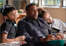  ?? CASEY DURKIN/NBC VIA AP ?? This image released by NBC shows, from left, Dani Lane as Aubrey, Kenan Thompson as Kenan, and Dannah Lane as Birdie in a scene from the new comedy series, “Kenan.”