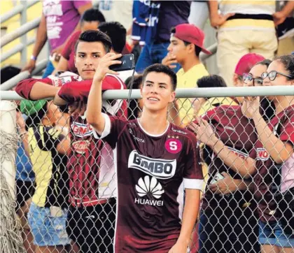  ?? DIANA MÉNDEZ ?? Julen Cordero es hijo del asistente técnico morado Víctor Cordero, quien también fue jugador del Deportivo Saprissa. El muchacho acumula procesos menores en la S, así como en seleccione­s nacionales.