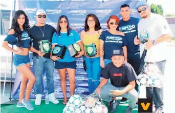  ??  ?? Festival. “Un balón por El Salvador” reunió a líderes, comunidad salvadoreñ­a, comunidad latina y diferentes artistas que se unieron para apoyar dicho festival.