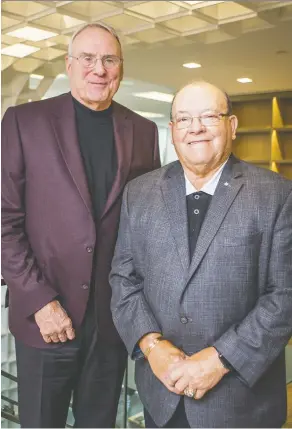  ?? ERNEST DOROSZUK/FILES ?? In his latest book, Ken Dryden, left, had his former coach Scotty Bowman analyze eight great NHL teams and pick a hypothetic­al Stanley Cup tournament winner from among them.