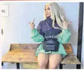  ?? INSTA ?? Rapperin Cardi B (26): «Ich bin ein Blood.»