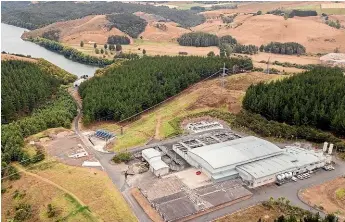  ?? DOMINICO ZAPATA/STUFF ?? The Waikato Regional Council is required under the Resource Management Act to consider water applicatio­ns in the order they were made, regardless of urgency. Pictured is the Waikato Water Treatment Plant.