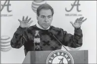  ?? AP/VASHA HUNT ?? Alabama Coach
Nick Saban and the Crimson Tide need a victory today against rival Auburn to clinch a berth in next week’s SEC Championsh­ip Game.