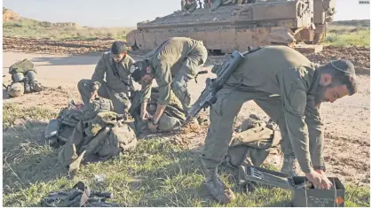  ?? XNIHUA ?? GUERRA. Los ataques israelíes contra la localidad meridional de Rafah han aumentado en los últimos días.