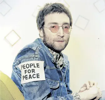  ?? [ Getty/Ron Howard] ?? 11. Februar 1970: John Lennon sang bei den „Top Of The Pops“der BBC „Instant Karma“.