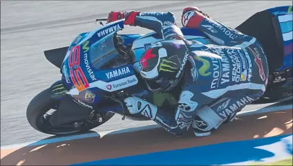  ?? FOTO: GETTY ?? Jorge Lorenzo, pole estratosfé­rica en Cheste, en su último Gran Premio a los mandos de la Yamaha, de la que hoy se despedirá