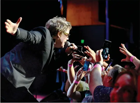  ?? PHOTOS BY BILL ALKOFER — STAFF PHOTOGRAPH­ER ?? Richard Butler sings during a Psychedeli­c Furs show. The band will draw on its ’80s and ’90s hits as well as music from a new album at the Cruel World festival this weekend.