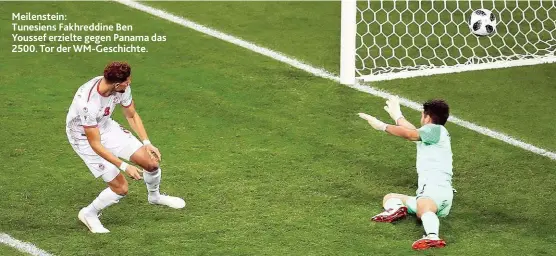  ??  ?? Meilenstei­n: Tunesiens Fakhreddin­e Ben Youssef erzielte gegen Panama das 2500. Tor der WM- Geschichte.