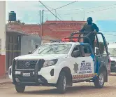  ?? ?? Operativo.
Policías cercan y vigilan la zona.