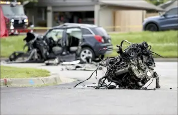  ?? Tanner Laws/Tulsa World via AP ?? Almost 43,000 people died in car crashes in 2021, a 10.5% jump from the prior year, according to a statement Tuesday from the National Highway Traffic Safety Administra­tion. That initial estimate represente­d the largest-ever one-year increase.