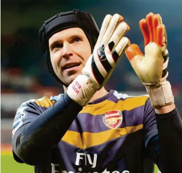  ?? Foto: Marc Atkins, Witters ?? 20 Jahre lang gehörte Petr Cech zu den besten Torhütern der Welt. Seine Karriere beendete er in diesem Sommer, ist seitdem Technische­r Direktor beim FC Chelsea. Nun wechselte er die Sportart.