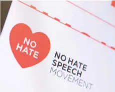  ?? FOTO: DPA ?? Die „ No Hate Speech“- Initiative spricht sich gegen beleidigen­de und hetzende Inhalte im Netz aus.