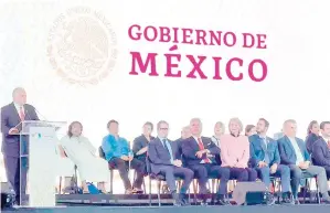  ?? ?? • El secretario de Turismo, Miguel Torruco aplaudió la labor realizada en conjunto con el gobierno federal.