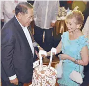  ??  ?? Angara and wife Gloria during his 77th birthday.