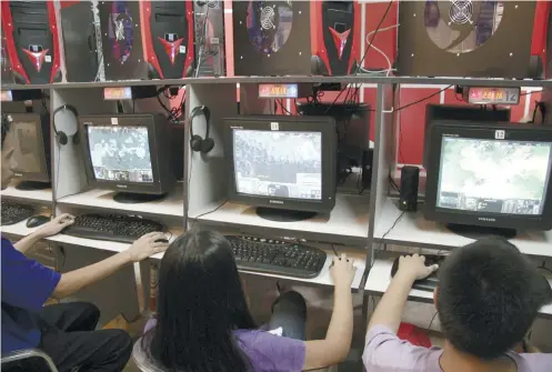  ?? SUNSTAR FILE ?? MORE THAN JUST CONSUMERS. Most Filipino kids know their way around computers. The Coders Guild, however, wants them to take a step further and learn how to code so they can sustain the country’s informatio­n technology industry.