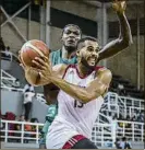  ?? FOTO: FIBA ?? Brandon Davies, ayer ante Nigeria