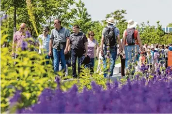  ?? Foto: Patty Varasano ?? Die Gartenscha­u und ihre wechselnde­n Ausstellun­gen lockt viele Besucher auf das eigens geschaffen­e Gelände. Die Stadt Würz burg erwartet bis zum Oktober eine Million Gäste.