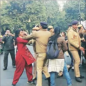  ?? Aranya Shankar ?? Dipsita Dhar, an activist with the Students’ Federation of India, at the protest.