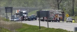  ?? GARY YOKOYAMA, THE HAMILTON SPECTATOR ?? Emergency services attend the scene of a fatal collision Thursday on Highway 6 in which Mark Murphy, 33, died.