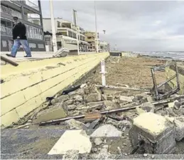  ?? MIGUEL LORENZO ?? La costa valenciana afectada por los temporales.