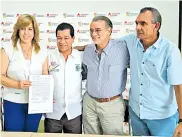  ?? CORTESíA ?? Clara Luz Roldán, Félix Fontalvo, Eduardo Verano y José de León Marenco, luego de la firma del convenio.