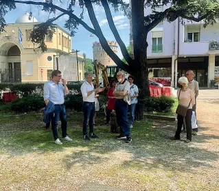  ?? ?? Andrea Micalizzi ha voluto al suo fianco anche alcuni dei membri del Comitato di Piazza Mazzini, nato in piena pandemia Covid