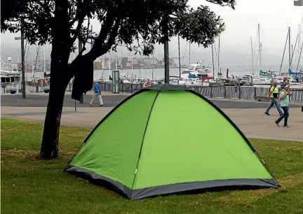  ?? PHOTO: MONIQUE FORD/FAIRFAX NZ ?? It is understood two freedom campers spent the weekend outside Te Papa after being unable to find accommodat­ion in the city.